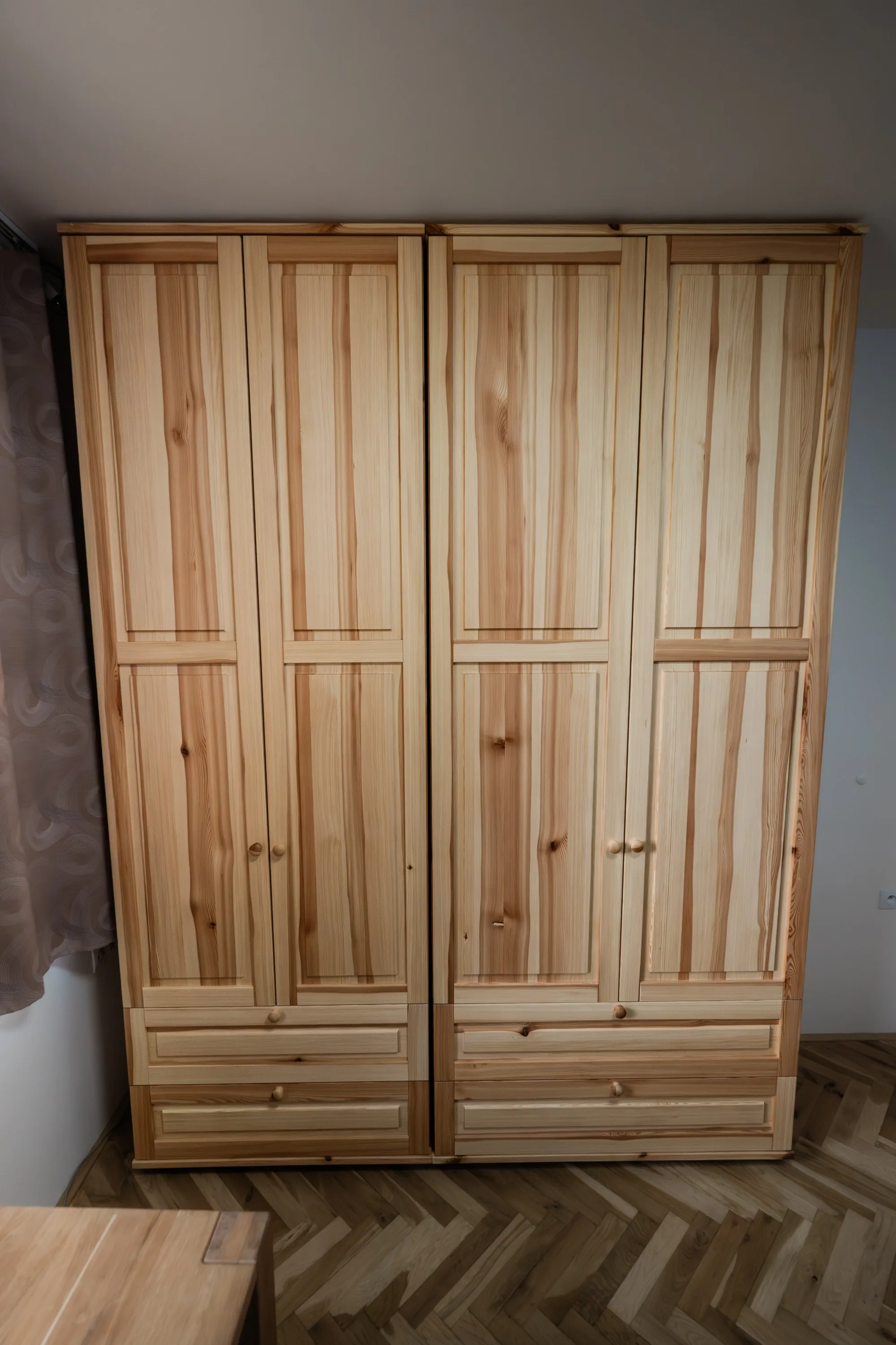 Šatní skříň – foto 3